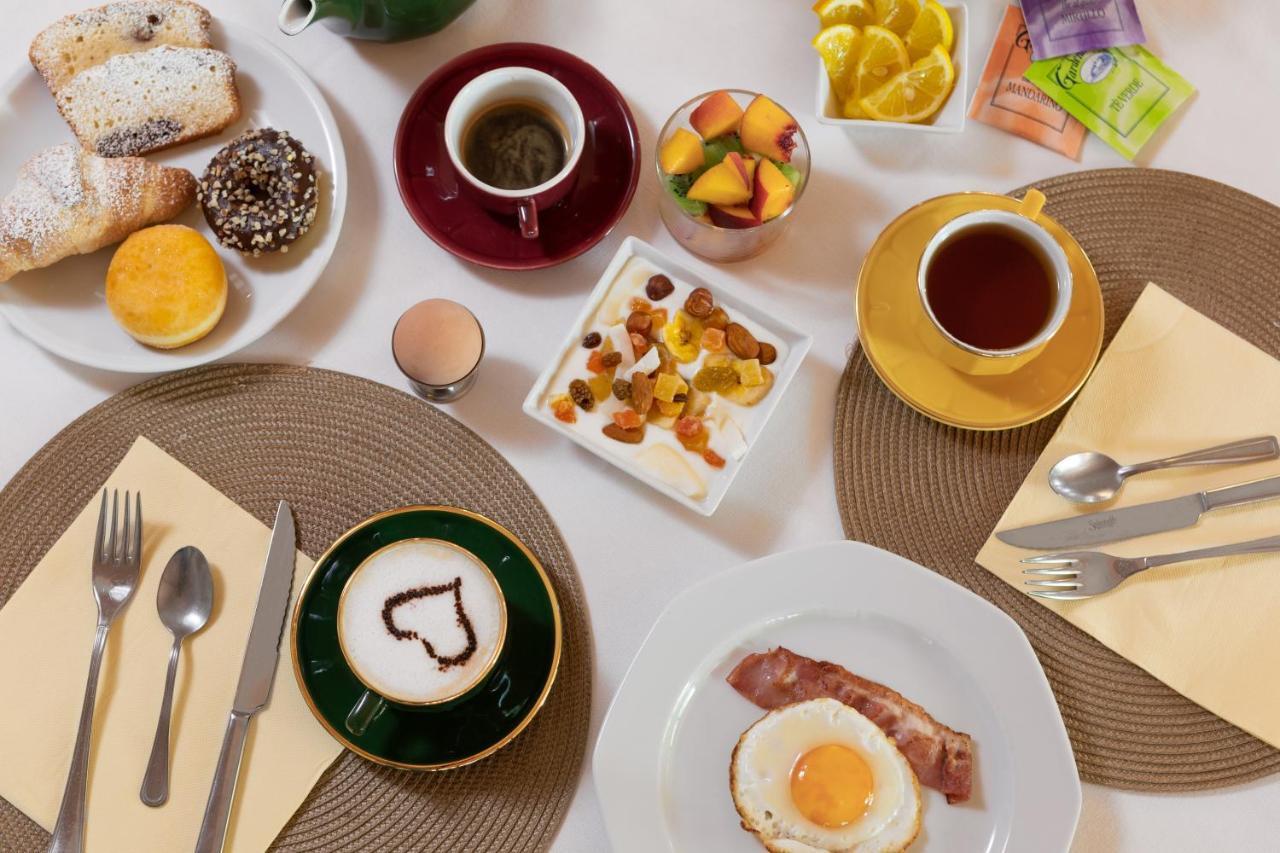 Hotel Frank ลิโดดิเยโซโล ภายนอก รูปภาพ